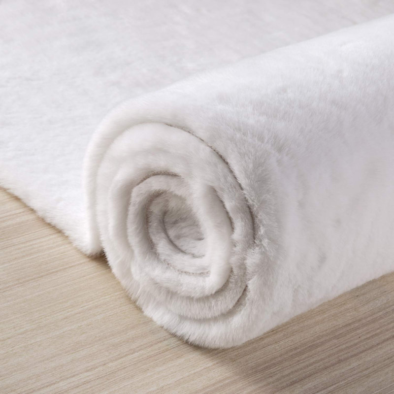 Dareld Indoor Rug, Rectangle 6' x 9'2"
