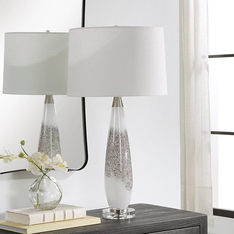 Lampe de table blanche et argentée Akshaye