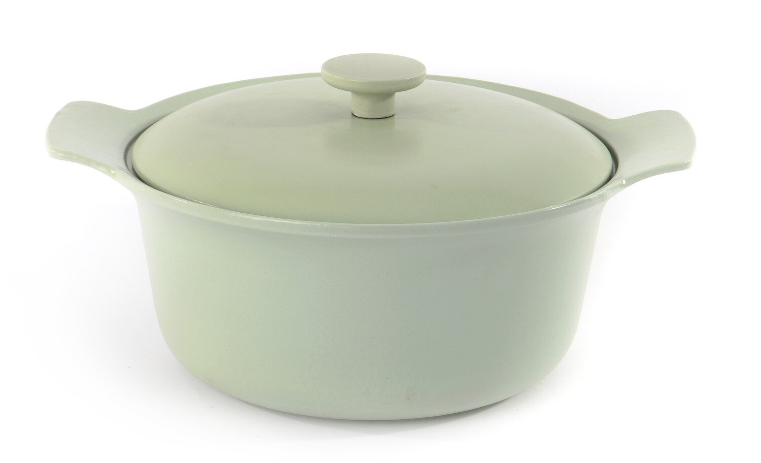 https://assets.wfcdn.com/im/21292702/compr-r85/4155/41552162/ron-44-qt-cast-iron-stock-pot-with-lid.jpg