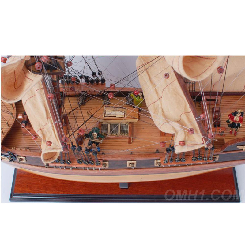 Petit bateau pirate capitaine | Entièrement assemblé