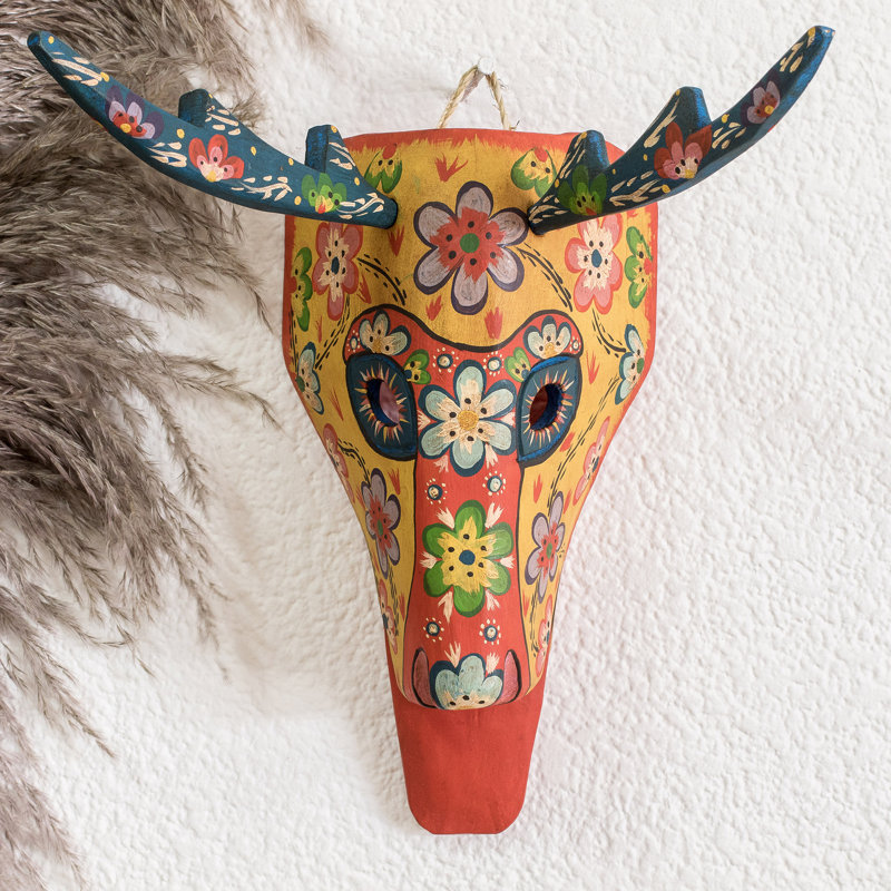  Masque de cerf en bois fait à la main