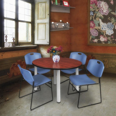 Plateau de table Kee, 4 chaises empilables Zeng