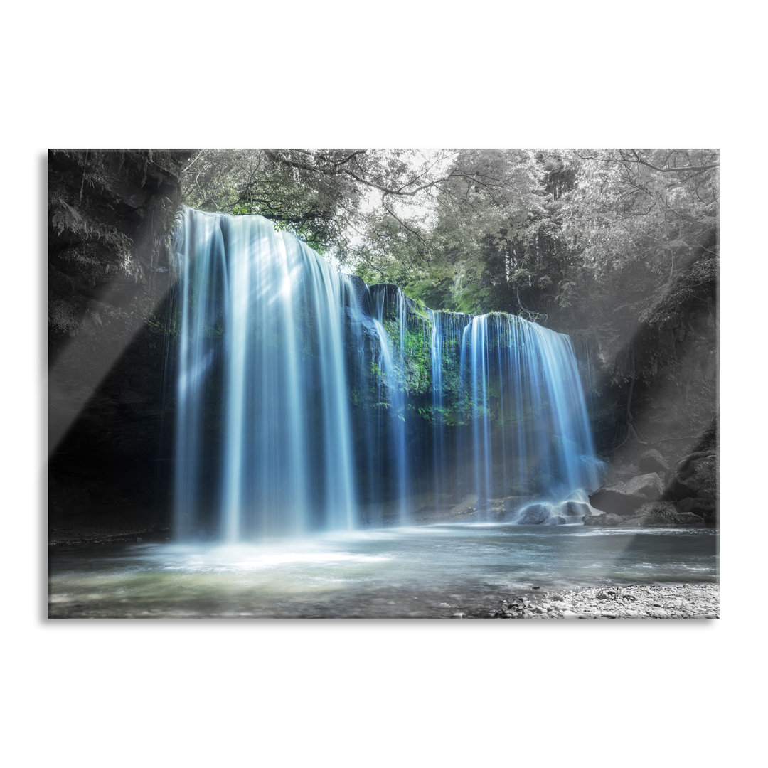 Glasbild Tropischer Wasserfall im Wald