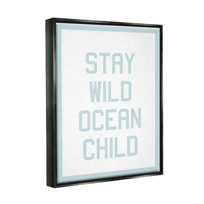 «Latitude Stay® Blue Stay Wild», art mural encadré par Daphne Polselli