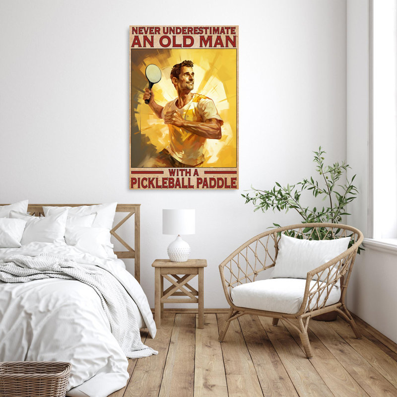 «Old Man With A Pickleball Paddle On», reproduction sur toile, H 20 po x l 16 po x P 1,25 po