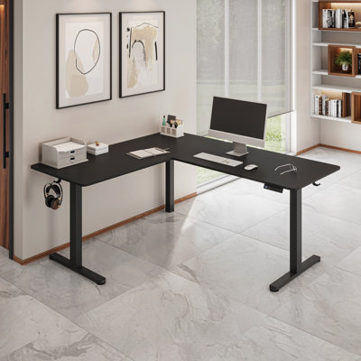 Bureau debout électrique large en forme de L avec bureau spacieux, 3 préréglages de hauteur de mémoire et 2 crochets pour accessoires