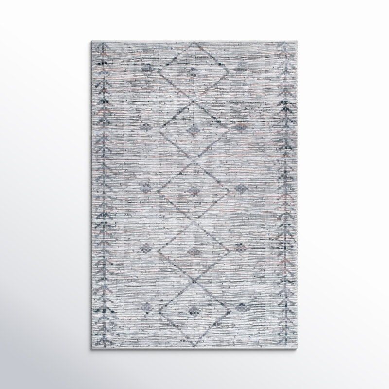 Distressed Geometric Cotton/Leather Gray Area Rug, Rectangle 4' x 6'