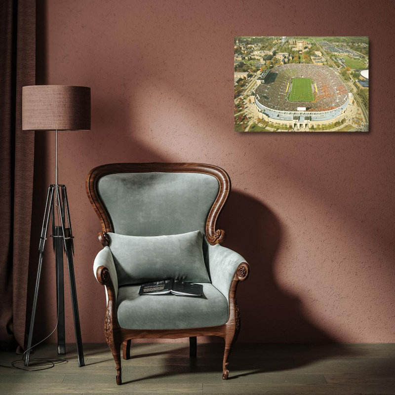 Notre Dame Stadium, South Bend, H 13 po x l 18 po