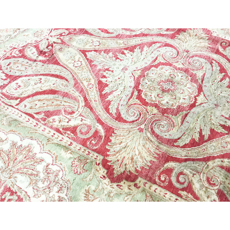 Tapis rouge et crème noué à la main de haute qualité