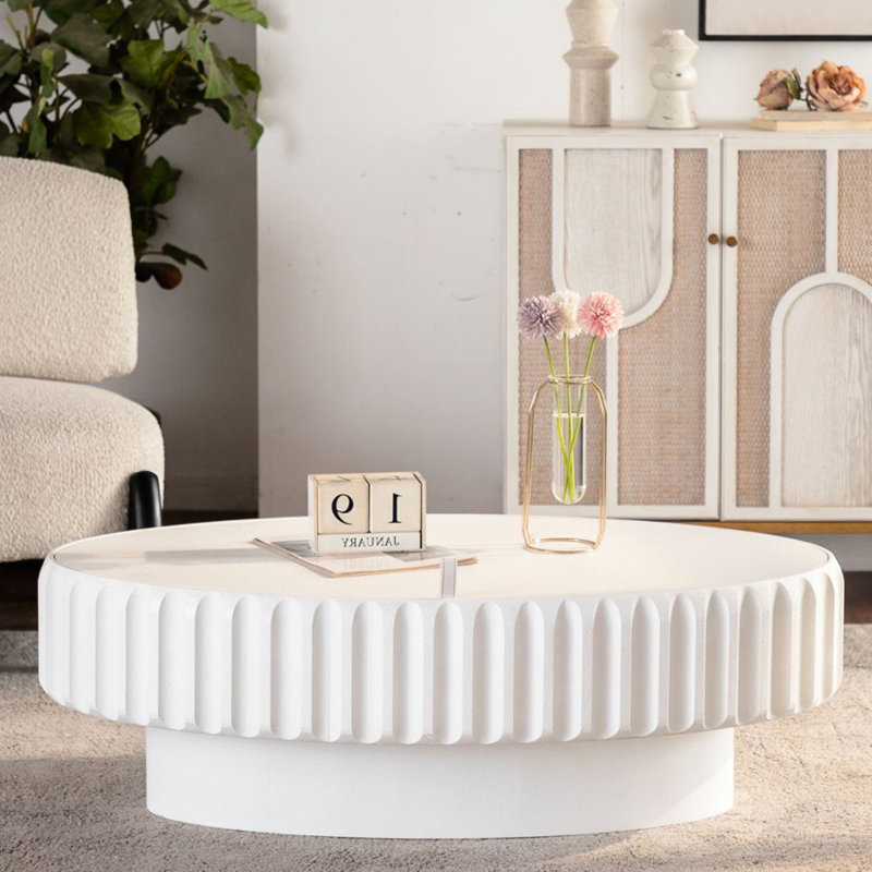 Table de rangement cannelée blanc crème avec couvercle amovible, design rond et ovale, à poser au sol pour les chambres, rangement ouvert, construction moderne, profondeur 112 cm, idéale pour les espaces de vie, montage rapide et facile