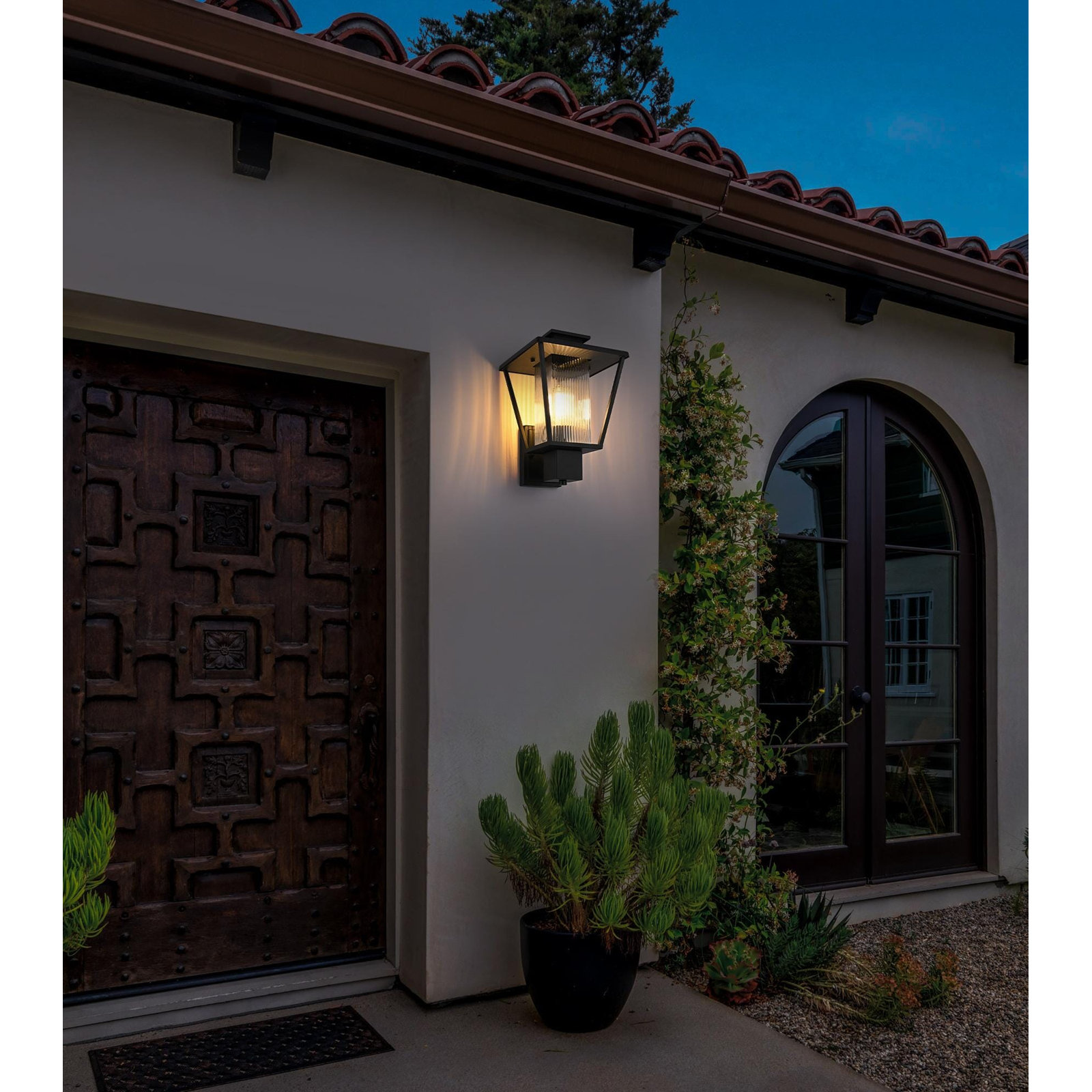 Outdoor Sconce