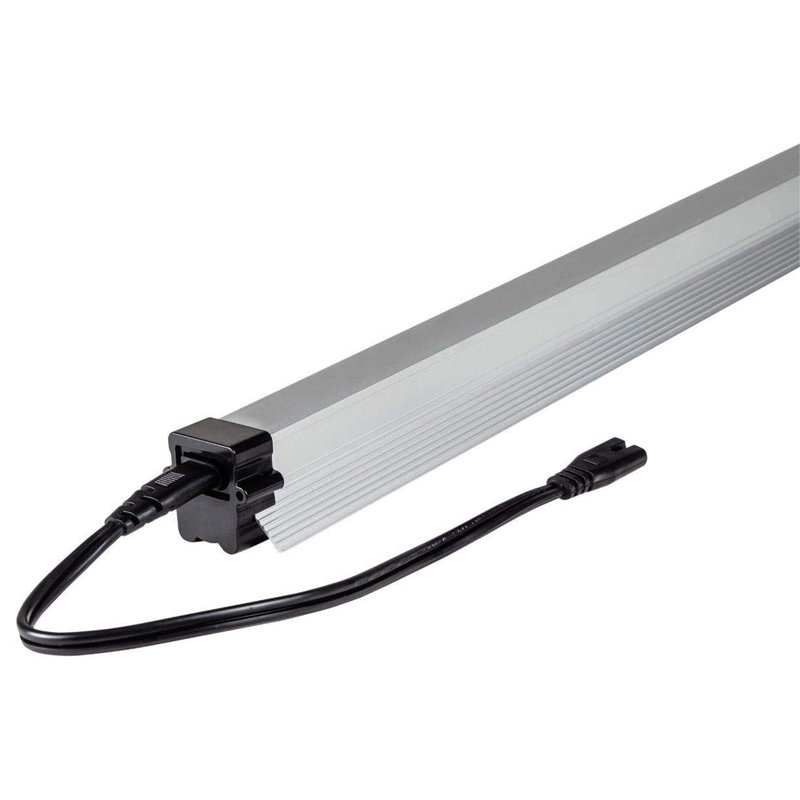 Sunblaster Plant Lamp With Reflector Heating and Insulation