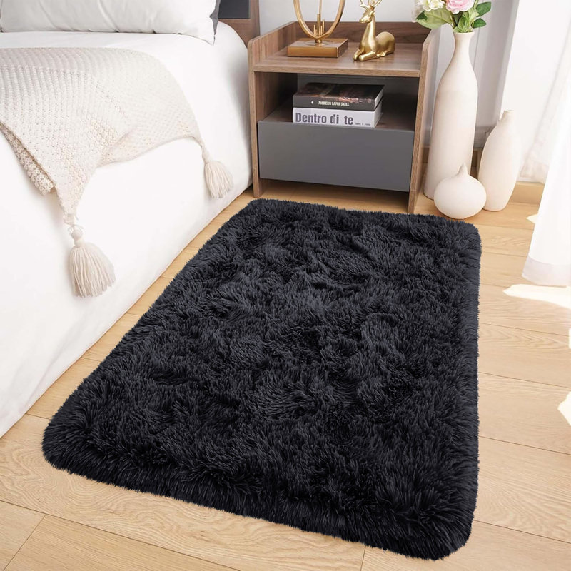 Tapis intérieur / extérieur noir moelleux à poils longs Neicha, Carré 4 pi