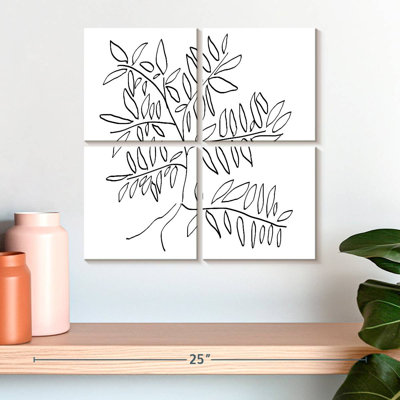Harnek, un arbre noir et blanc