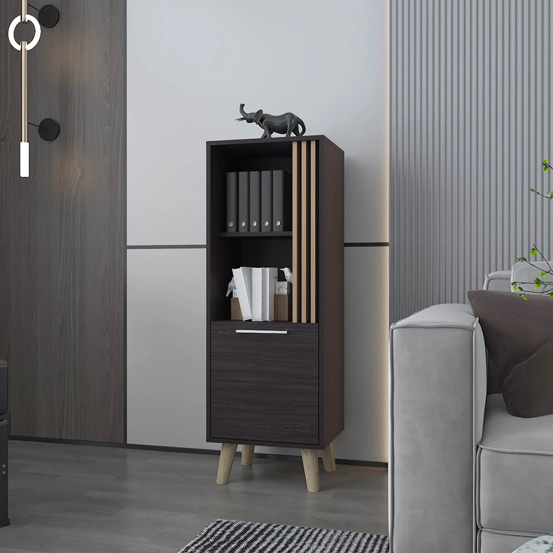 Armoire de rangement avec porte et rangement ouvert