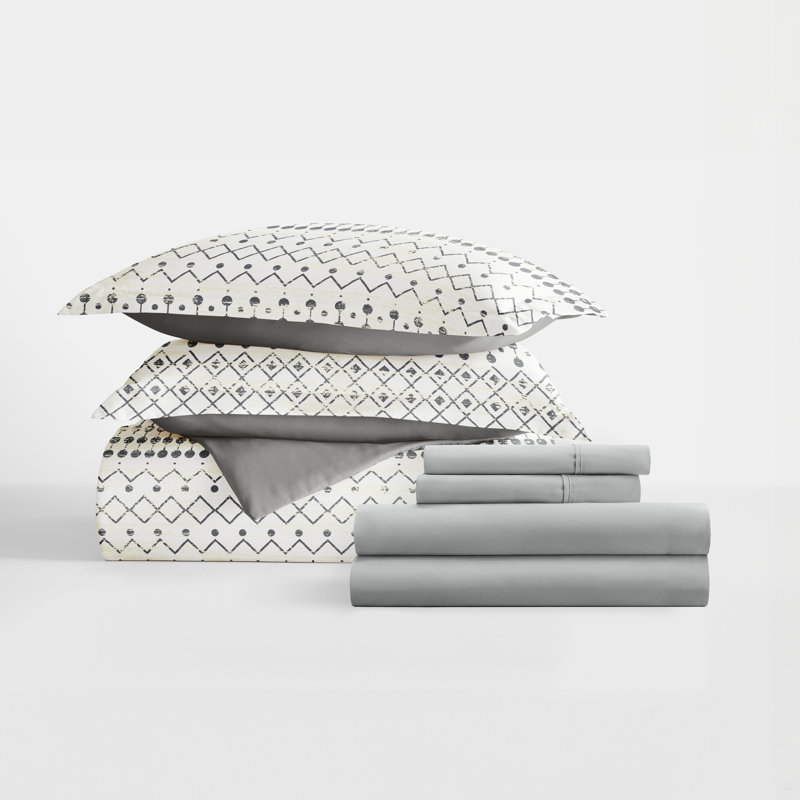 8-Piece Reversible Bedding Bundle - Patterned Duvet Cover, Comforter Insert and Solid Sheet Set, Twin XL Bedding Bundle