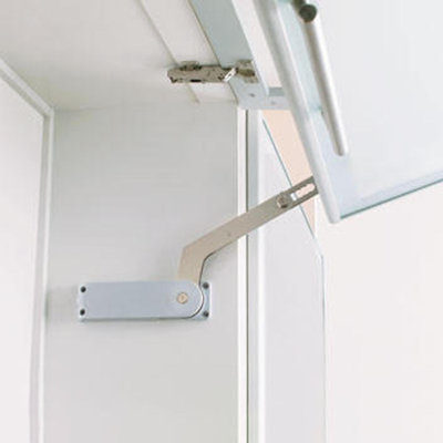Mécanisme de porte relevable Sugatsune, 10,6 lb (4,6 kg) - 12,13 lb (5,5 kg) - HBFN-4M, finition gris clair