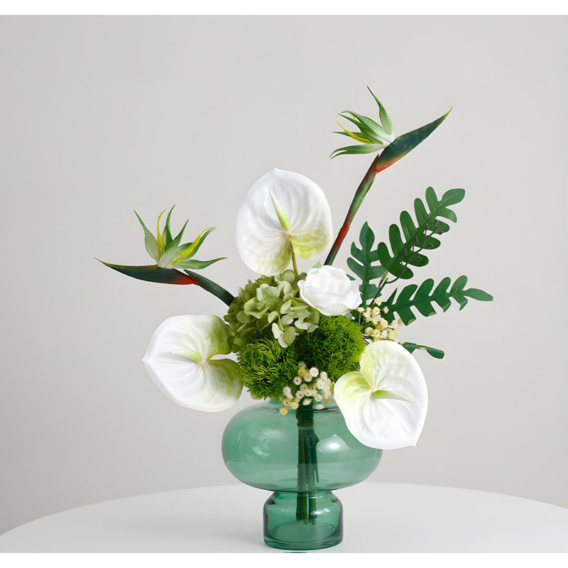 Ornements de fleurs simulées
