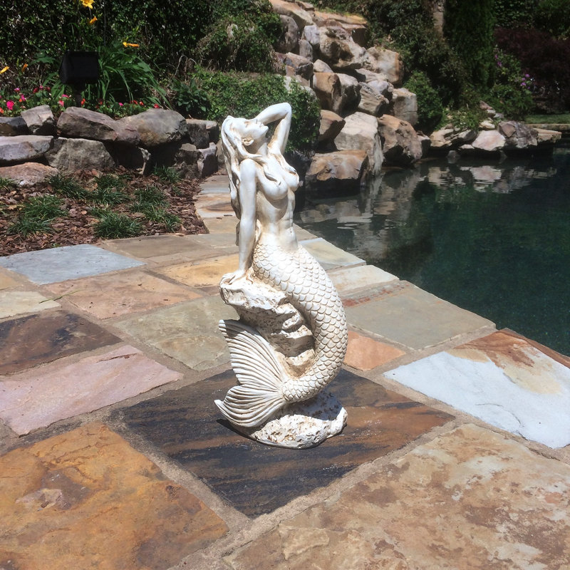 Statue de sirène sur la côte, H 15 po x l 5 po x P 6,25 po, Blanc antique
