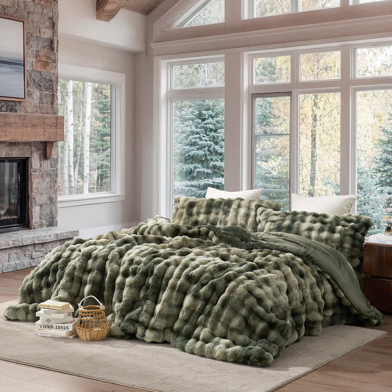 Snowball Chunky Bunny - Coma Inducer Oversized Comforter Set, King, Icy Green