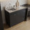 Armoire de base avec trois tiroirs et deux portes pour le rangement intérieur Ferretti