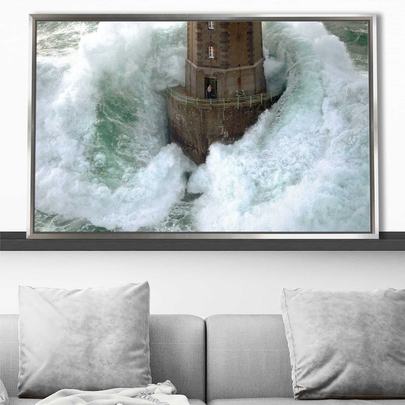 Phares dans la tempête, La Jument par JeanGuichard - reproduction de photo, Cadre flottant argent