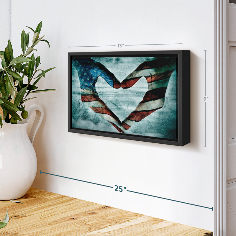 «USA Heart Hands Wall Art», H 9 po x l 13 po