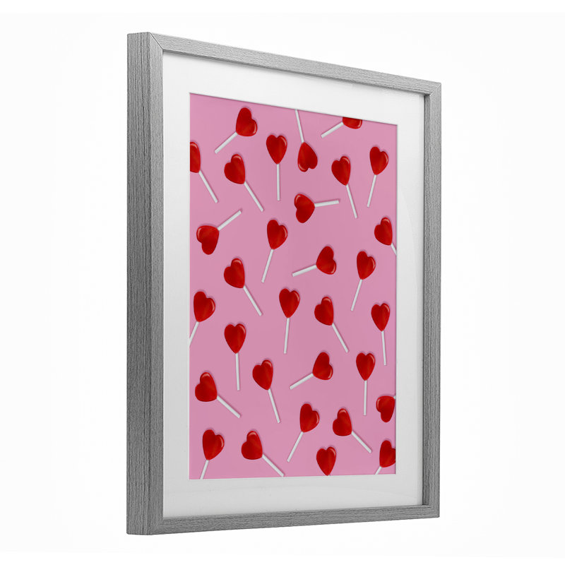 «Heart Lollipop», reproduction d'art sous verre encadrée par Lish Creative, H 21 po x l 17 po, Cadre de ferme gris