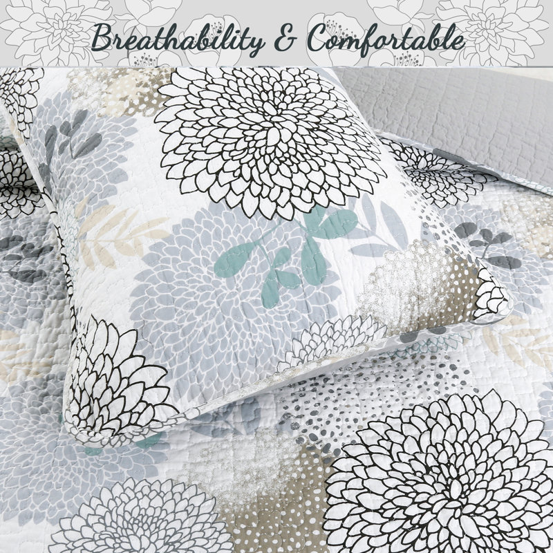 3 - Piece Quilt Set, Queen Quilt + 2 Standard Shams