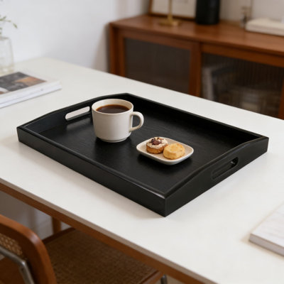 Grand plateau de service en bois avec poignées - plateau de service en bois de frêne de qualité supérieure pour le déjeuner, la salle à manger et la décoration intérieure, les rebords surélevés préviennent les déversements