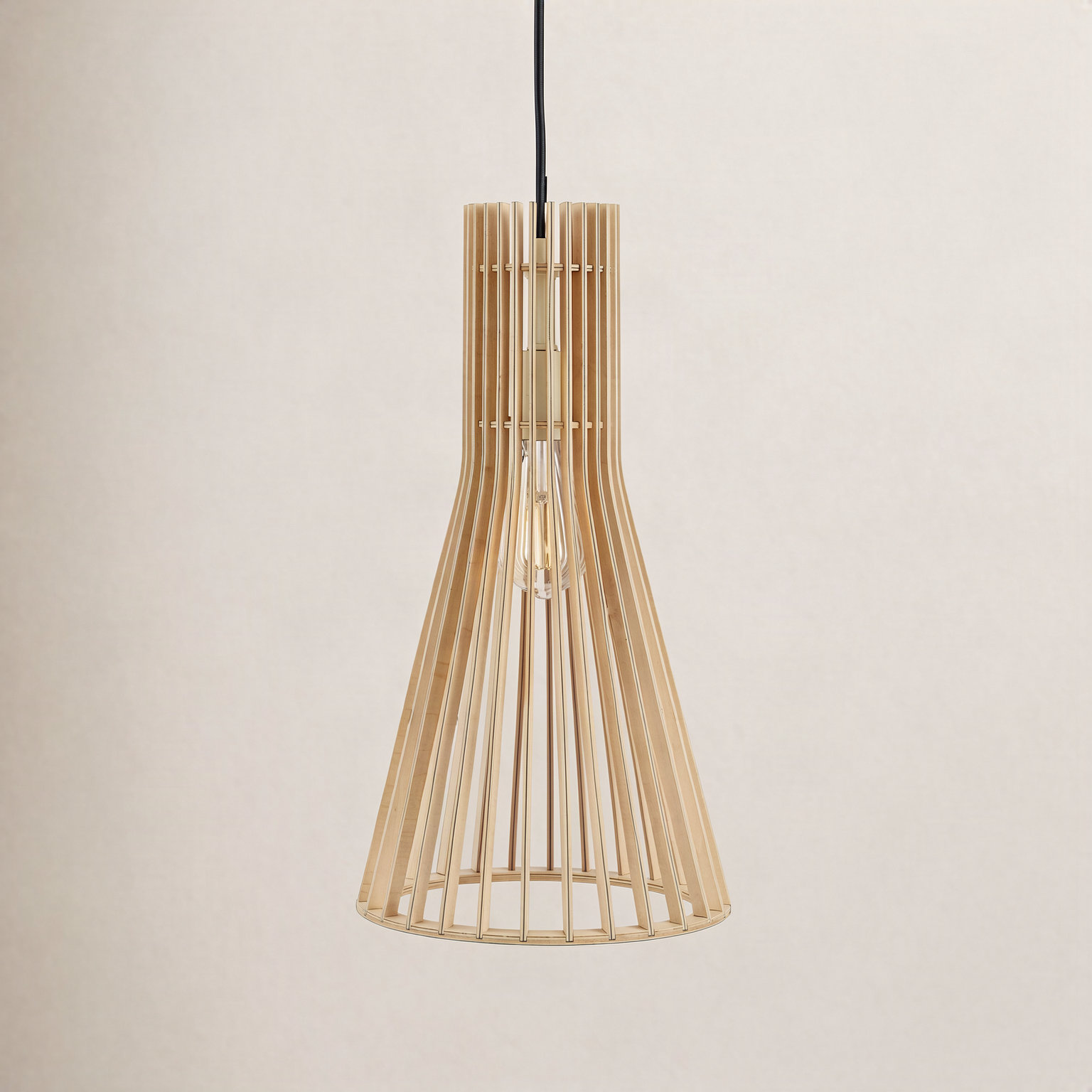 Single Light Solid Wood Iron Dimmable Pendant