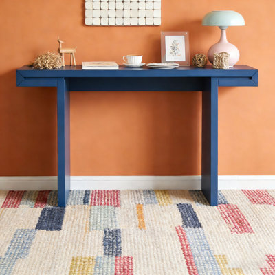 Console de 60 pouces avec lignes géométriques épurées, table d'entrée élégante avec finition peinte et pieds réglables