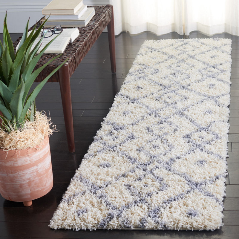 Tapis ivoire à motif géométrique, Tapis de couloir 2 pi 2 po x 8 pi