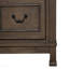 Commode de style transitionnel 1pc Boutons de tiroir à queue d'aronde française et anglaise et poignées suspendues Glissières latérales en métal Finition noyer foncé