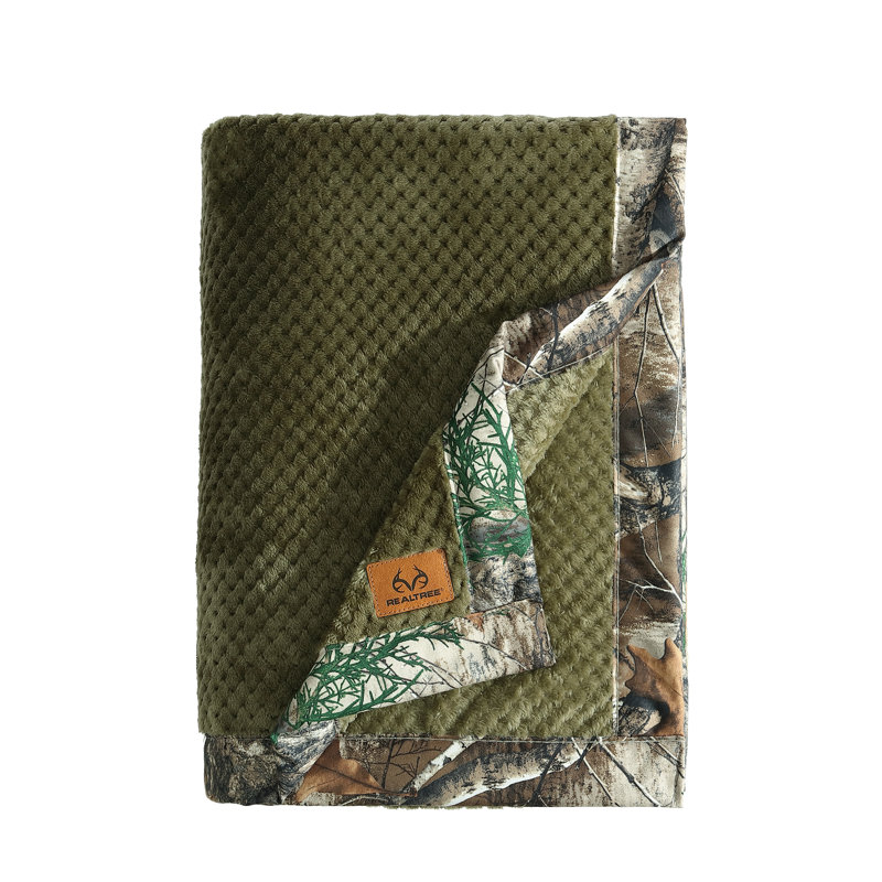 Realtree APX Throw