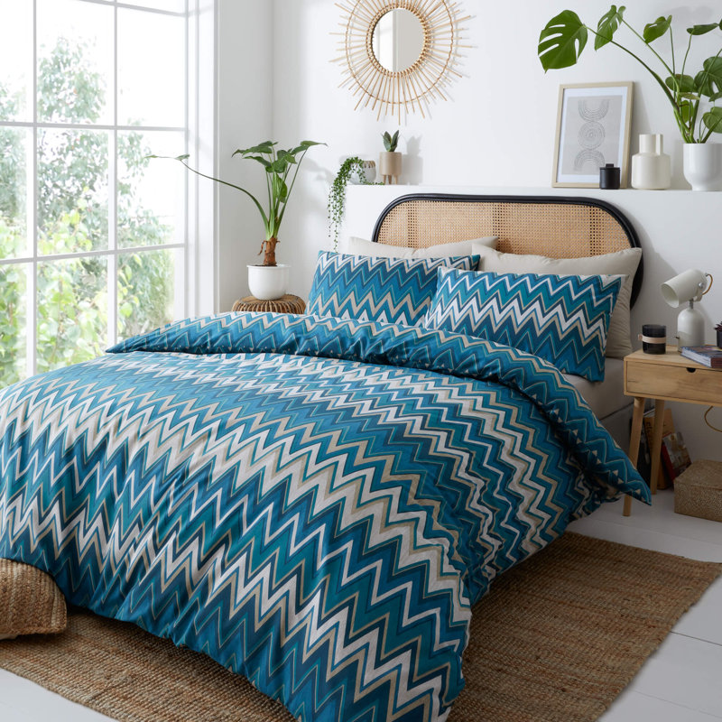 TYLER Cotton Blend Chevron Duvet Cover Set with Pillowcases Included, Blue, Single Duvet Cover + 1 Standard Pillowcase