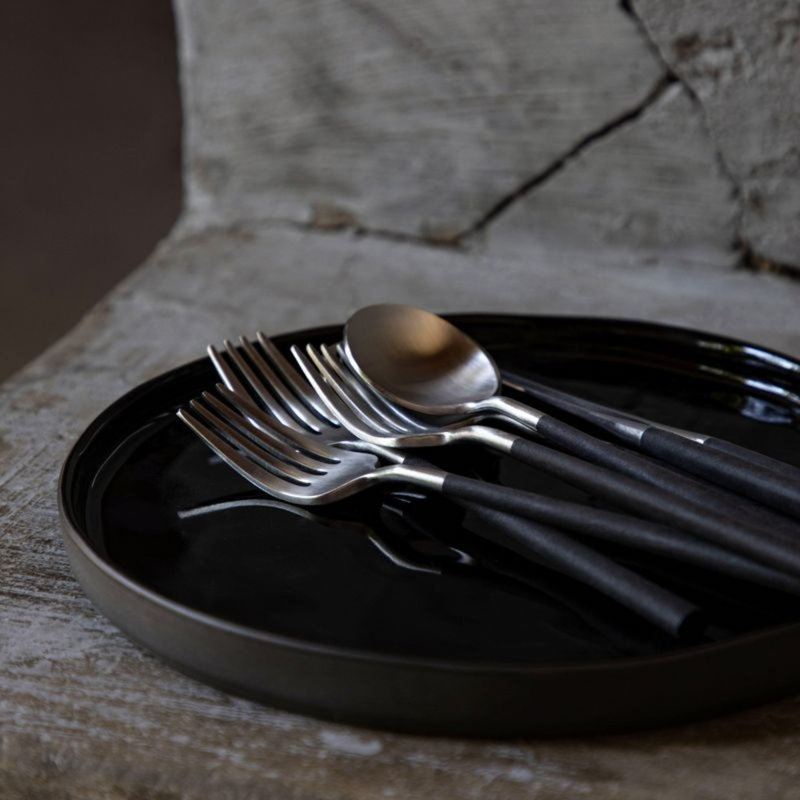 Mito 5 - Piece Stainless Steel Flatware Set - Service for 1, Black