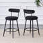 Deux ensembles de chaises de bar ergonomiques-120508335