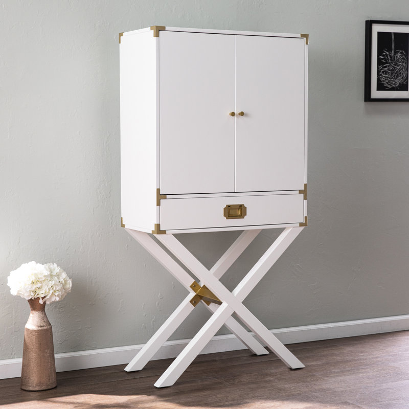 Grande armoire de rangement pour boissons blanche de 60 po de hauteur, verrerie campagne Bar Tuck Away