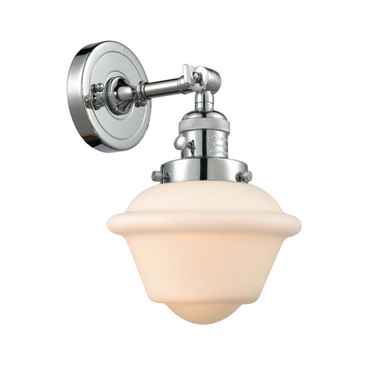 Applique murale à bras 1 lumière Agosto, Boîtier blanc mat, Ampoule DEL rétro de 3,5 watts, Chrome poli