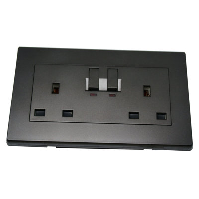 Swanwyck Wall Mounted Socket