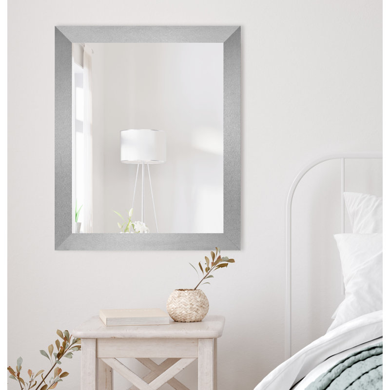 Miroir d'appoint mural Alacazar, 38,5 po x 32,5 po, Argent