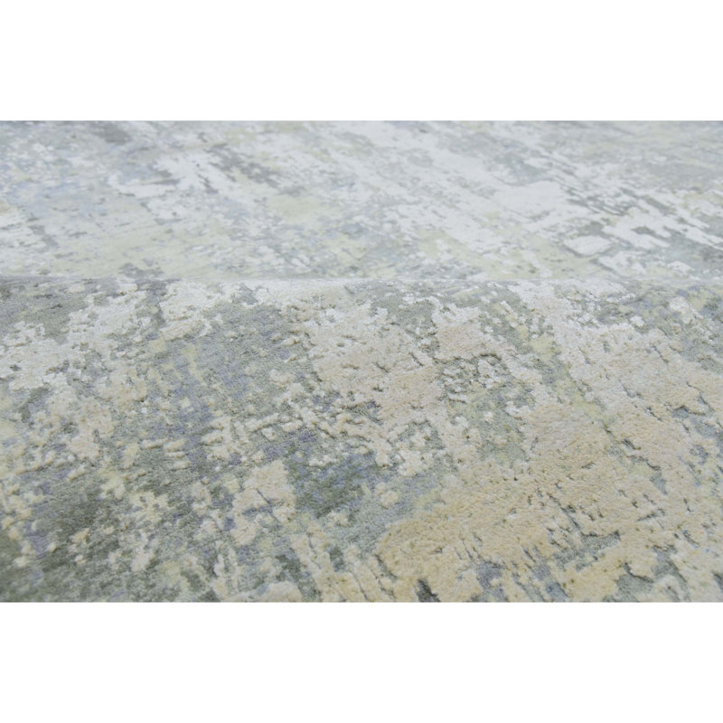 Abstract Area Rug in Gray/Beige