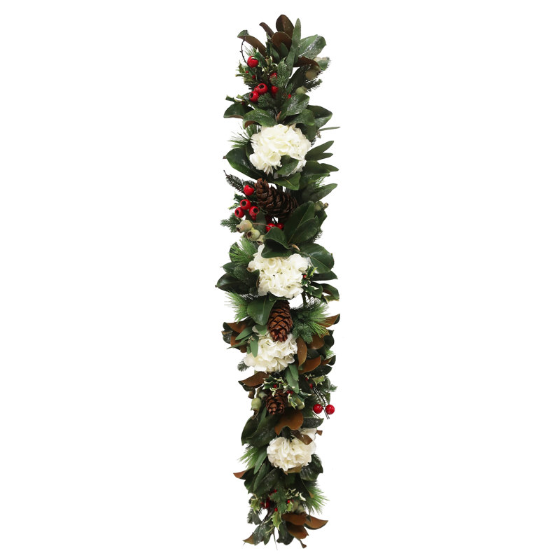 WHITE HYDRANGEA HOLIDAY GARLAND, White/Green