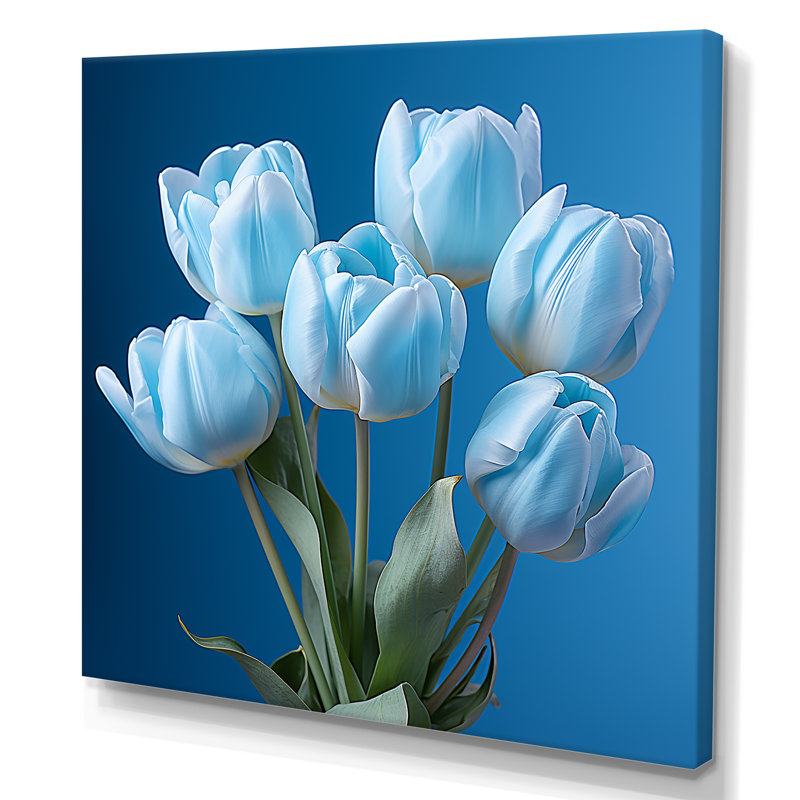 «Azure Blue Tulips Bloom IV» sur toile, Toile tendue, H 16 po x l 16 po x P 1 po