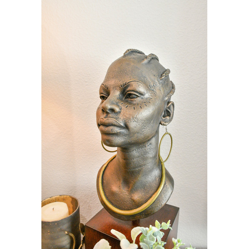 Ulrica People Bust