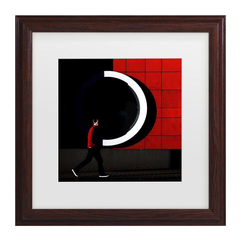 Œuvre encadrée «ologa »par Bachelo, H 18,75 po x l 18,75 po, Walnut Framed
