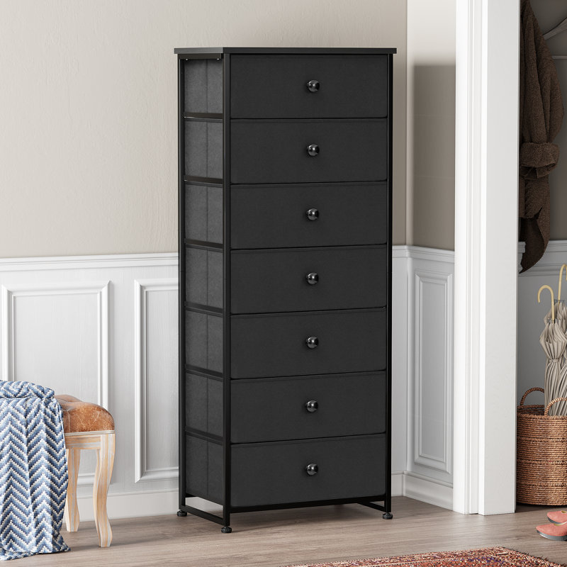 Caelyn 19.69'' W 7 - Drawer Dresser, Black, Black