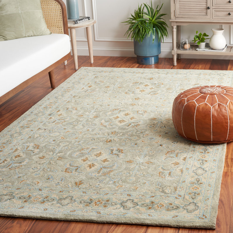 Mckinnleigh Hand Tufted Wool Cotton Oriental Rug in Green/Ivory, Rectangle 5" x 8"