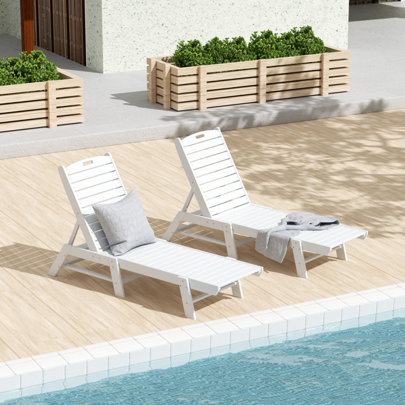 Chaise longue inclinable 78,2 po Laguna, Blanc